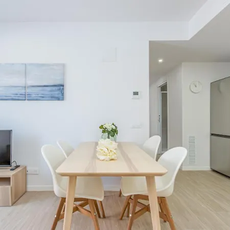 M A R I V E N T 01 Apartment